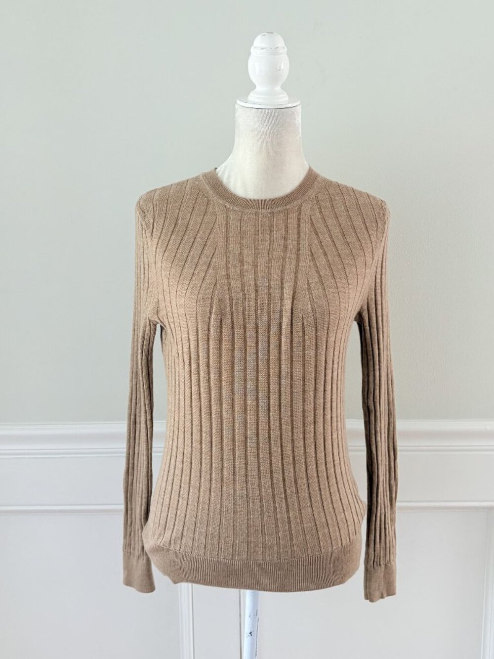 Banana Republic 100% Merino Wool Ribbed Sweater Camel M Washable Wool